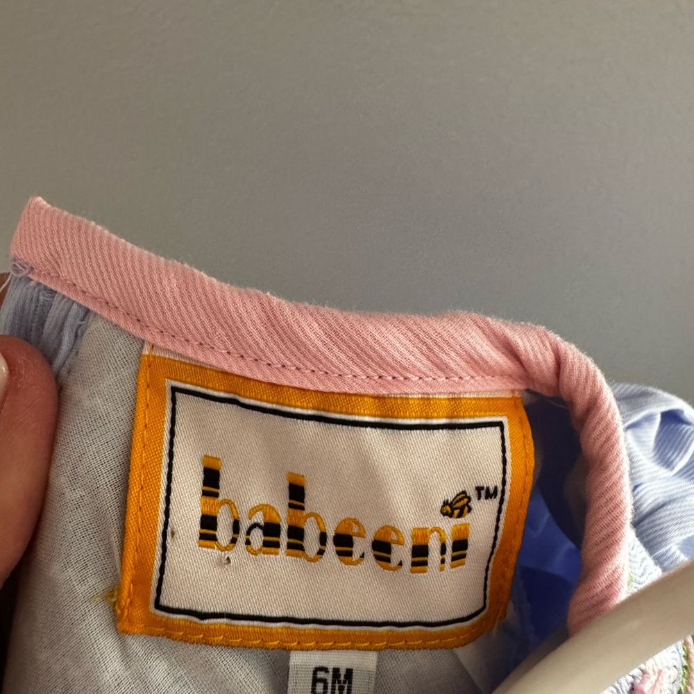Babeeni smocked lamb bubble romper periwinkle with pink trim - Picture 5 of 5